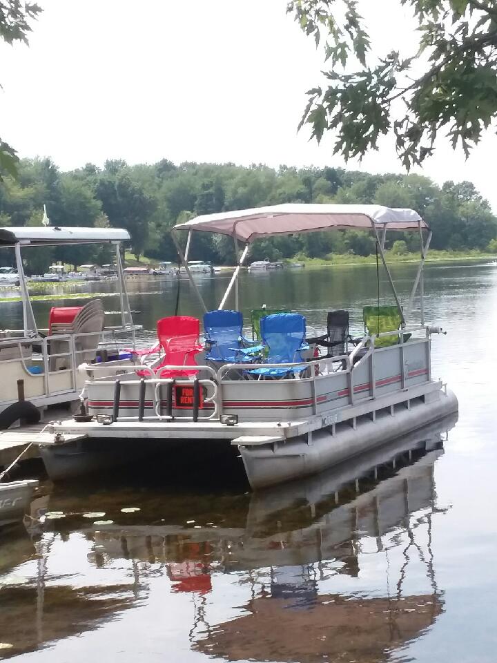 Pontoon Rental w/trollling motor 1 hour