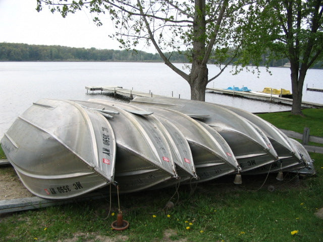 Upgrade Cottage Row Boat Included